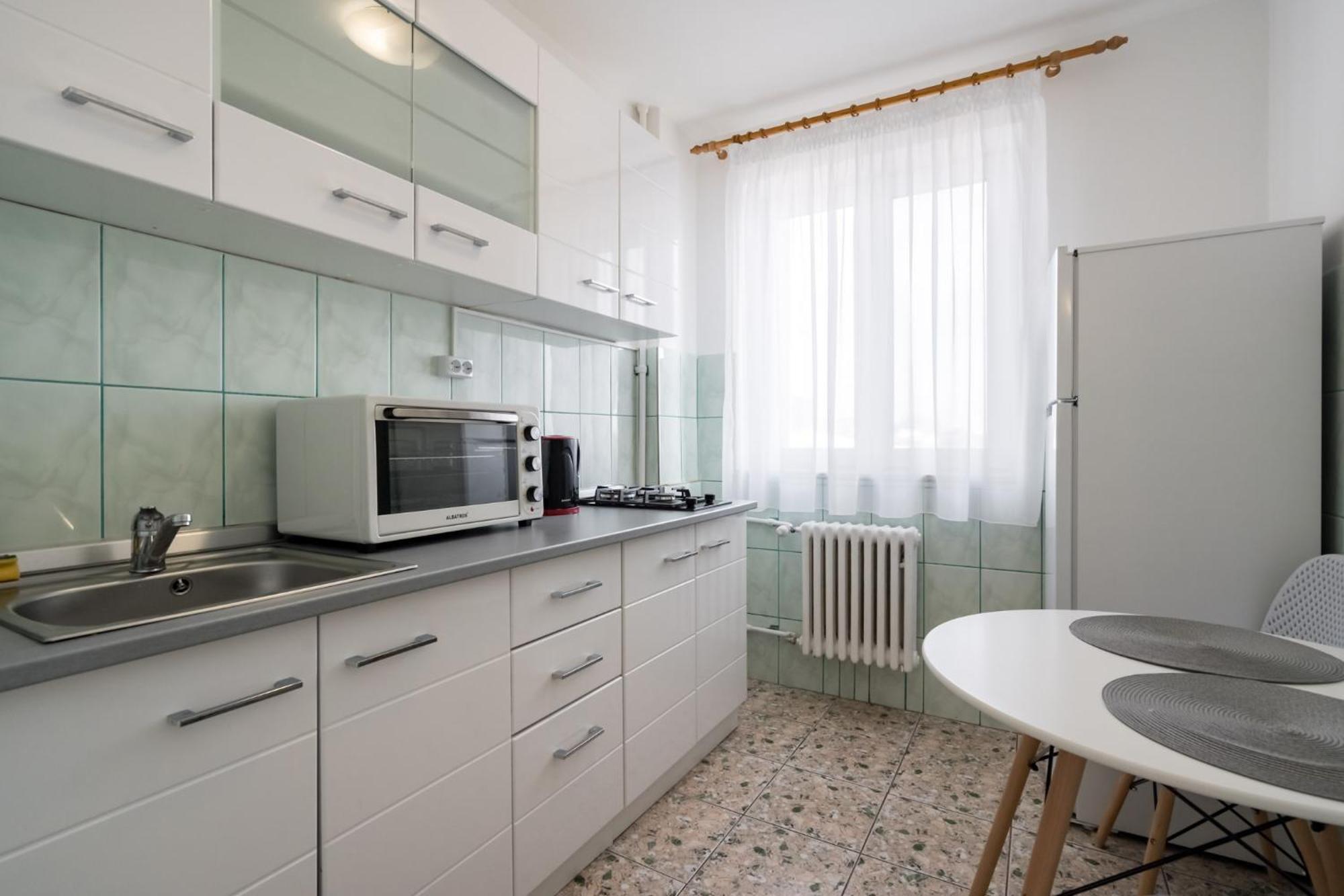 City View Apartment With Private Balcony Bucureşti Exterior foto