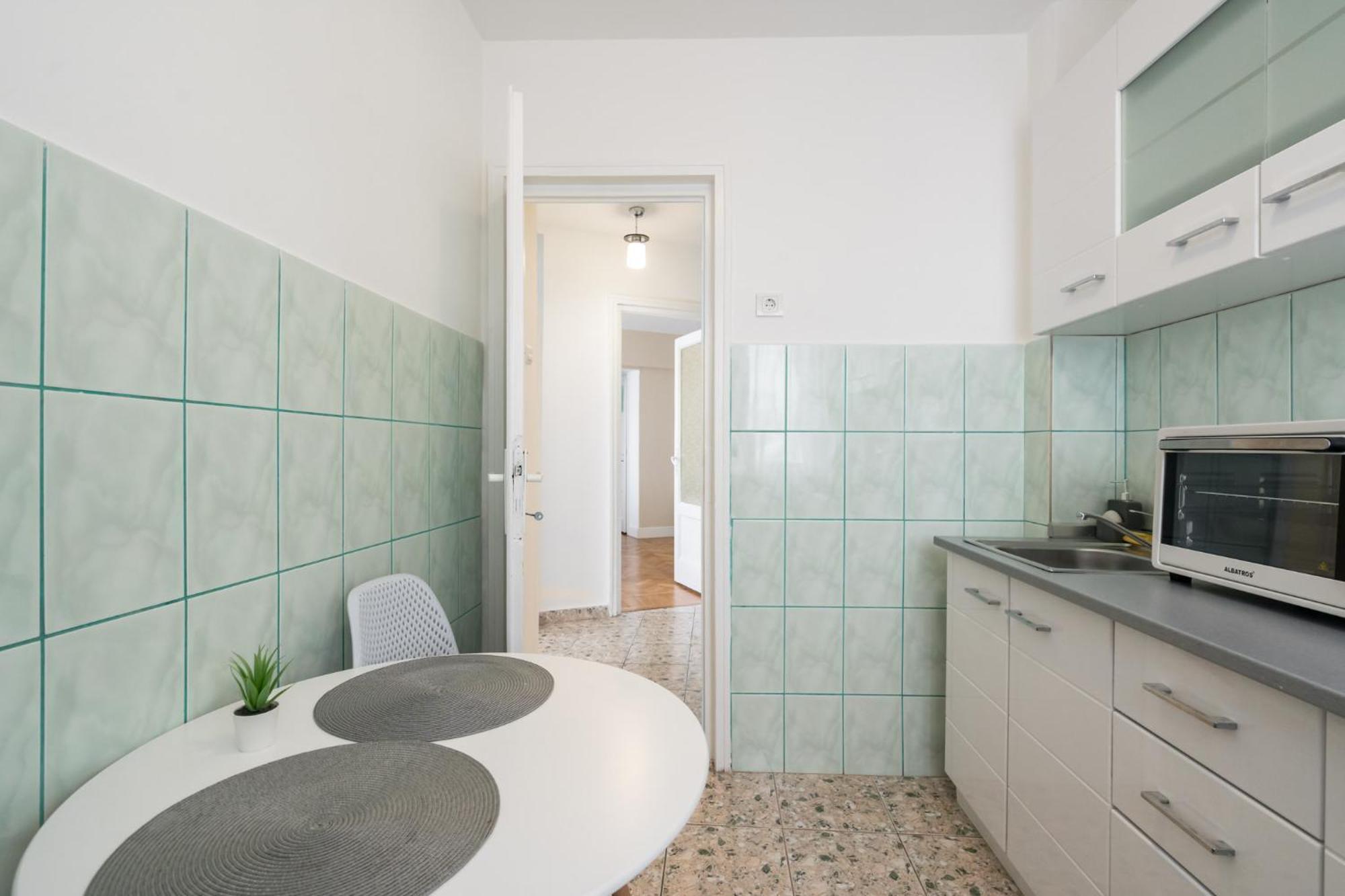 City View Apartment With Private Balcony Bucureşti Exterior foto