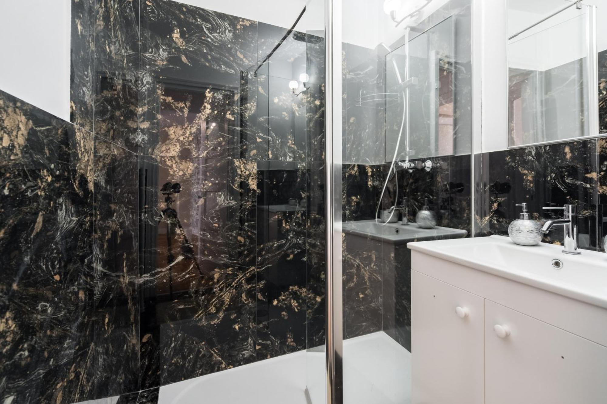 City View Apartment With Private Balcony Bucureşti Exterior foto